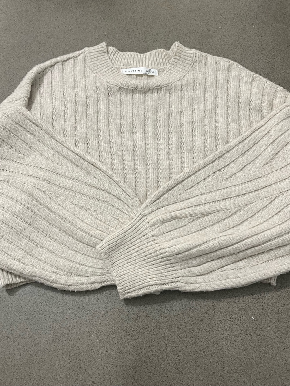 Altar'd State Amber Cropped Sweater in Oatmeal Size Small - Picture 5 of 6